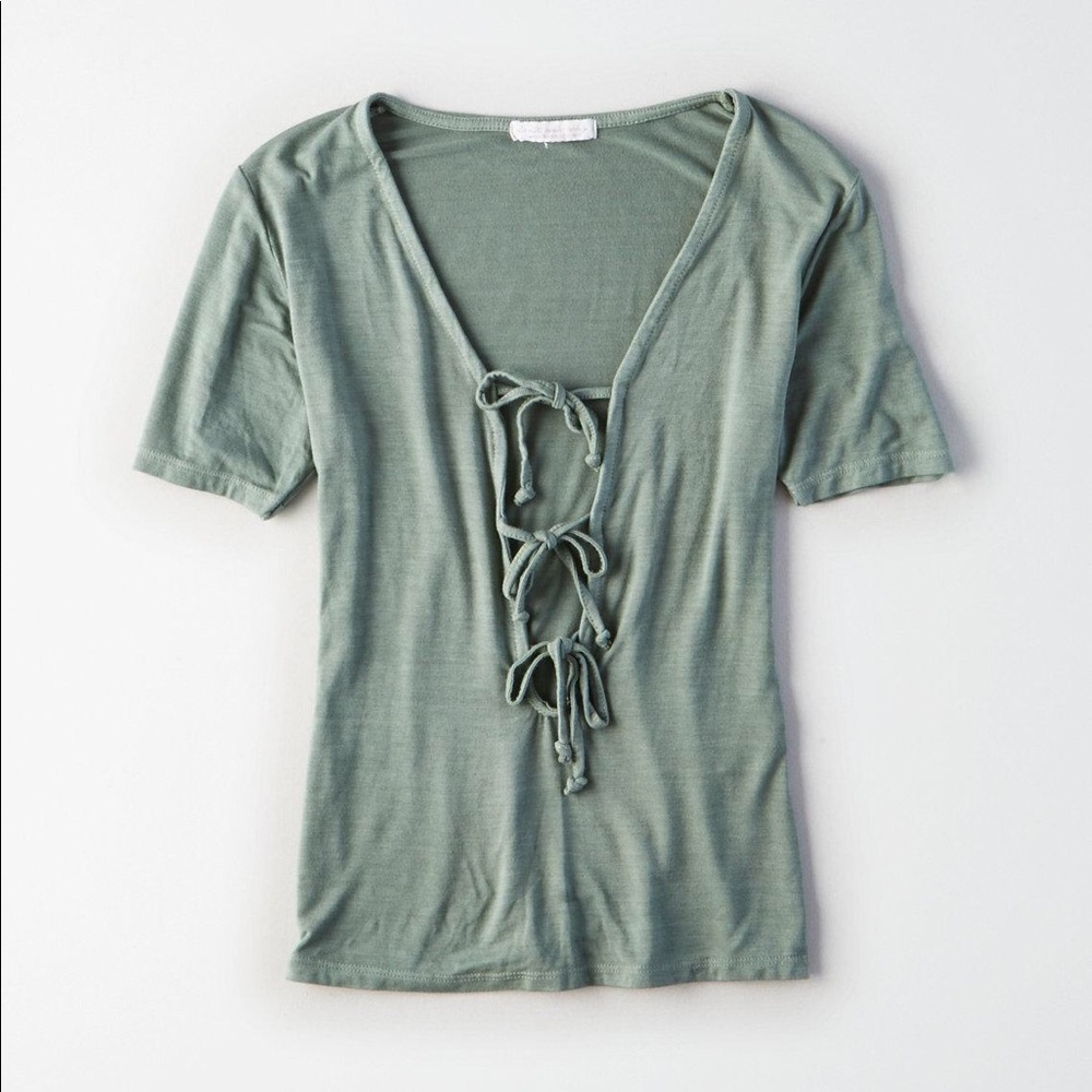 Super cute tie crop tee